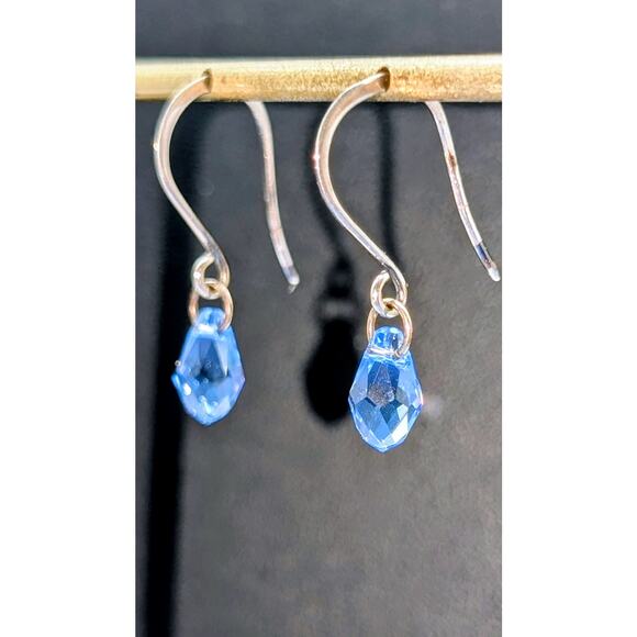 Tested 925 Sterling Silver Blue Briolette Cut Crystal Teardrop Dangle Earrings - Picture 4 of 4